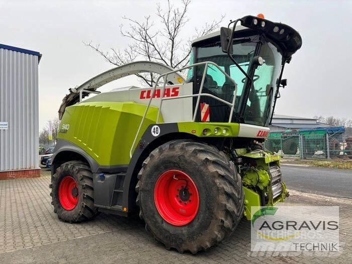 CLAAS JAGUAR 940 Самоходные кормоуборочные комбайны