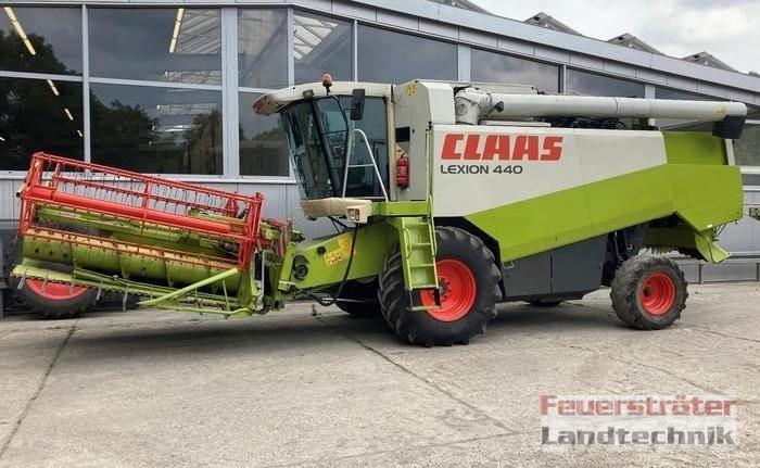 CLAAS LEXION 440 AC Зерноуборочные комбайны