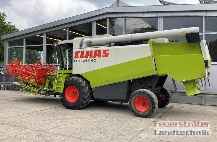 CLAAS LEXION 440 AC Зерноуборочные комбайны