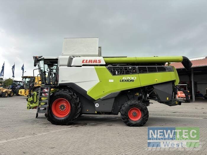 CLAAS LEXION 6700 Зерноуборочные комбайны