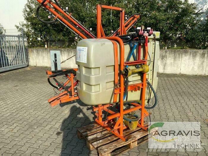 Douven 600 L Прицепные опрыскиватели