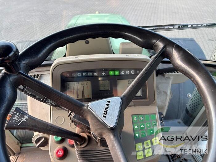 Fendt 820 VARIO Трактора
