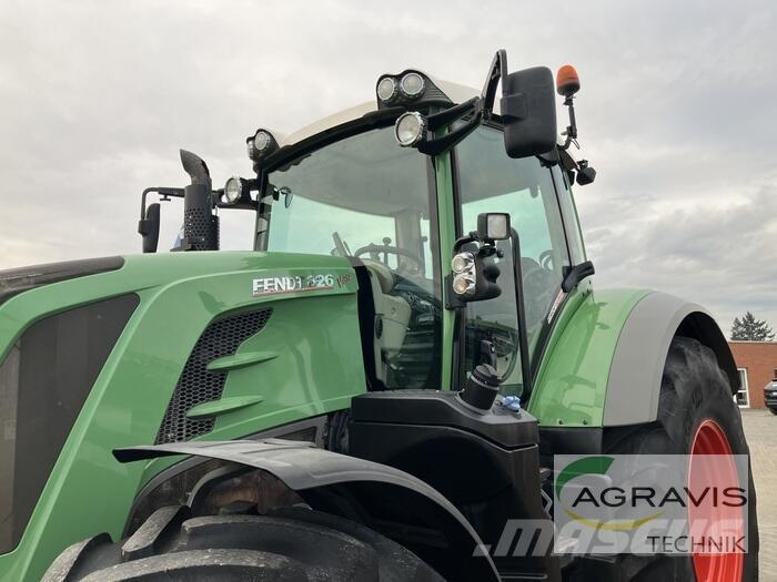 Fendt 826 VARIO S4 Трактора