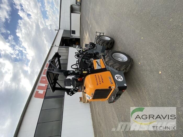 GiANT G1500 Фронтальные погрузчики