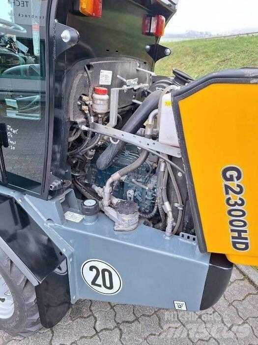 GiANT G2300 HD Фронтальные погрузчики