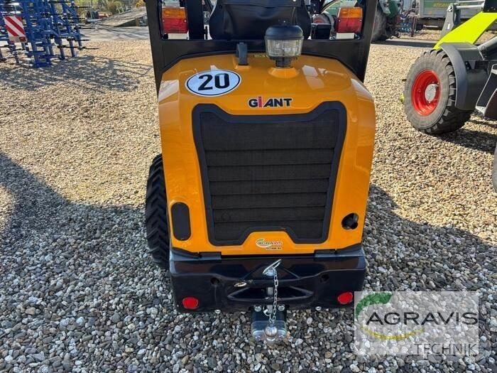 GiANT G2300 HD Фронтальные погрузчики