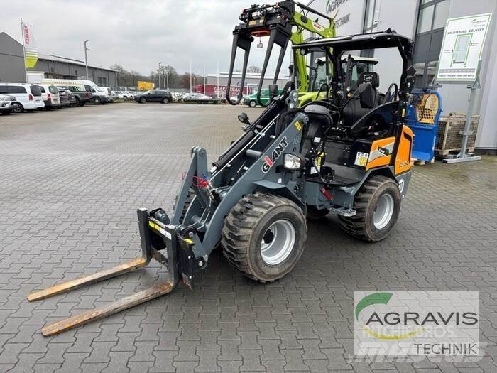 GiANT G2500 HD Фронтальные погрузчики