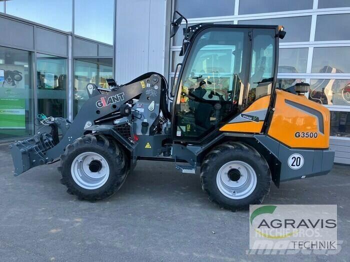 GiANT G3500 Фронтальные погрузчики