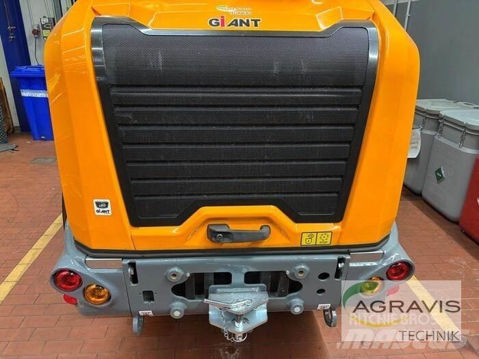 GiANT G5000 Фронтальные погрузчики