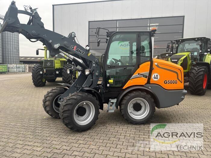 GiANT G5000 Фронтальные погрузчики