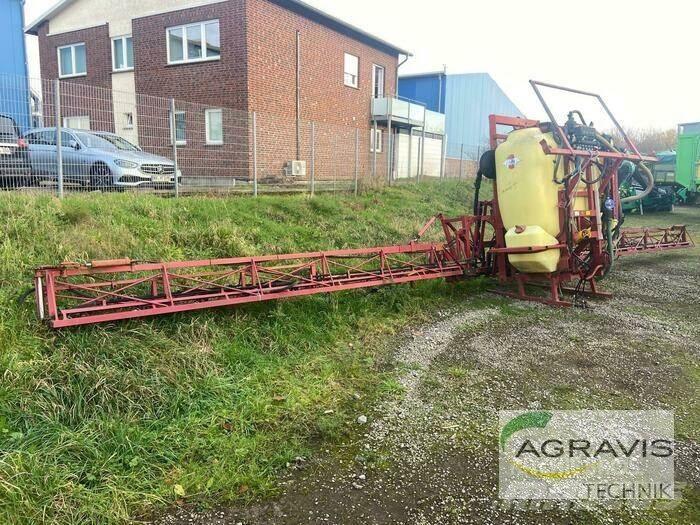 Hardi MEGA 1000 LTR. Прицепные опрыскиватели