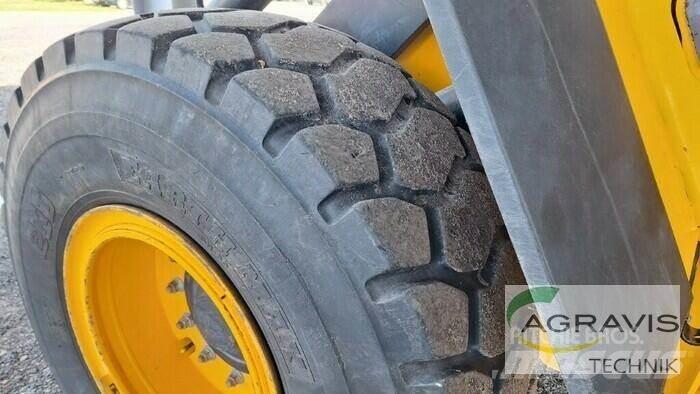 JCB 437 HT Фронтальные погрузчики