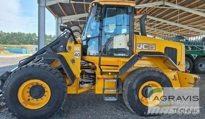 JCB 437 HT Фронтальные погрузчики