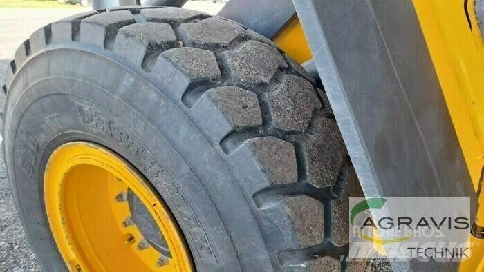 JCB 437 HT Фронтальные погрузчики