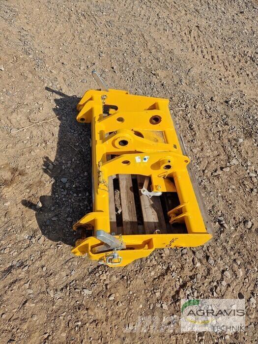 JCB Q-FIT AUFNAHME Сельскохозяйственные телескопические погрузчики