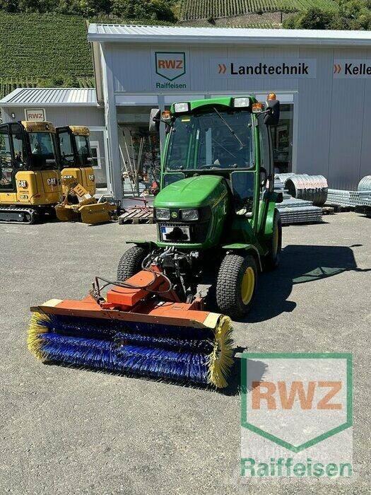 John Deere 2320 Коммунальные тракторы