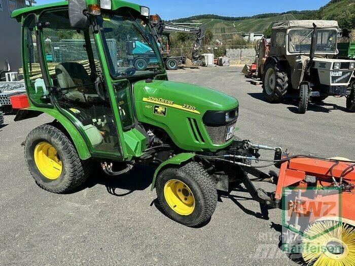 John Deere 2320 Коммунальные тракторы