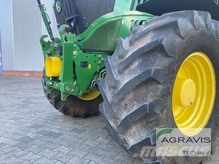 John Deere 6215 R Трактора