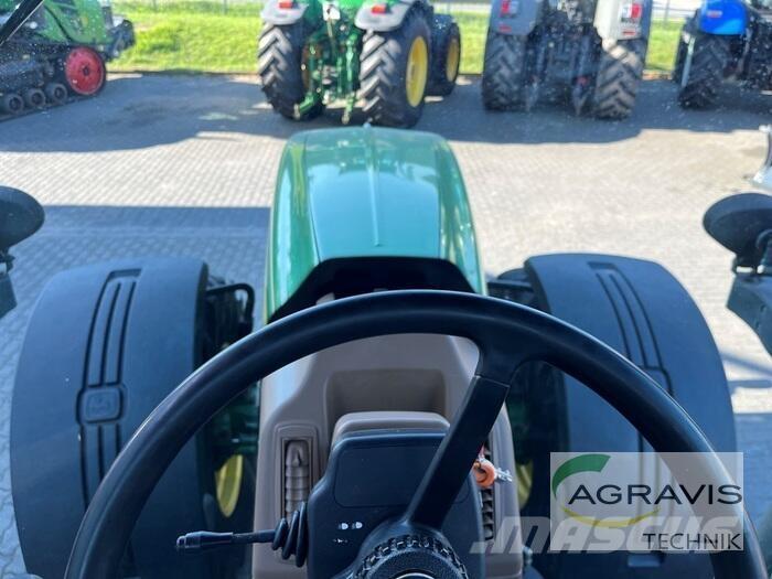 John Deere 8320 Трактора