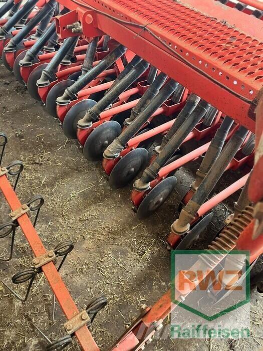 Kuhn INTEG2-3M / HR304D Сеялки