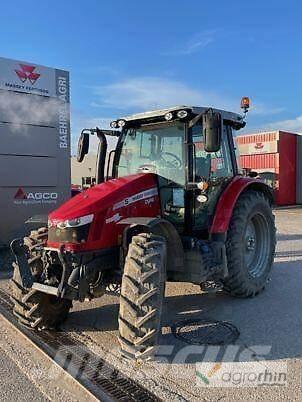 Massey Ferguson 5713S Трактора