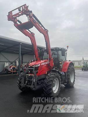 Massey Ferguson 6715S Трактора