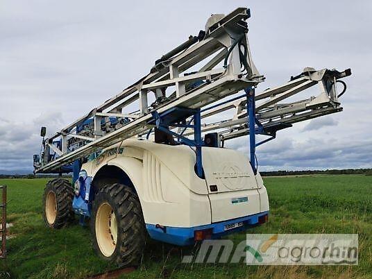 Matrot MAESTRIA 15 Прицепные опрыскиватели