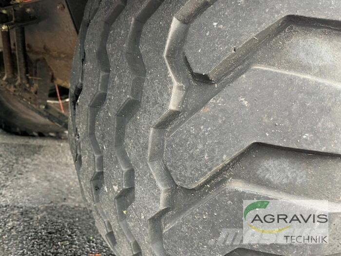 New Holland BB 940 Тюковые пресс-подборщики