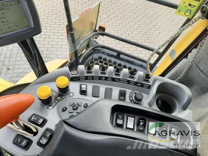 New Holland CR 960 Зерноуборочные комбайны