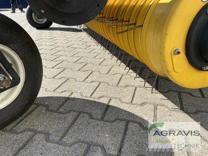 New Holland FR 500 Самоходные кормоуборочные комбайны