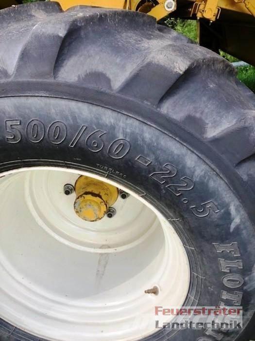 New Holland TX 68 Зерноуборочные комбайны