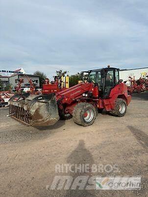 Schäffer 9630T Фронтальные погрузчики