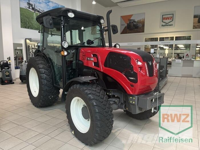 Valtra F105S 2D3 Трактора