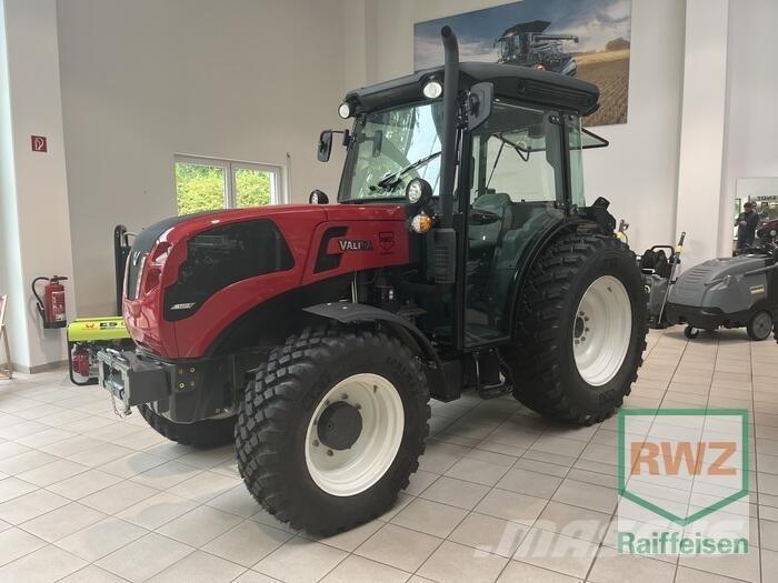Valtra F105S 2D3 Трактора