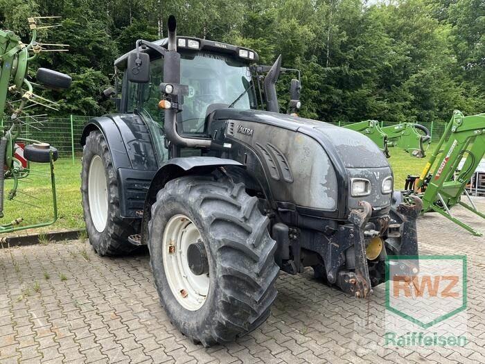 Valtra T202D Трактора