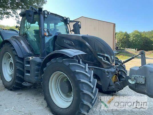 Valtra T235V Трактора