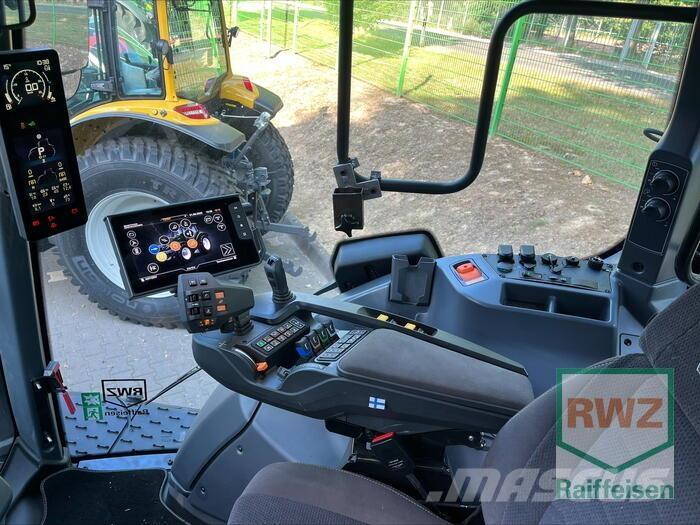 Valtra T255Versu Трактора