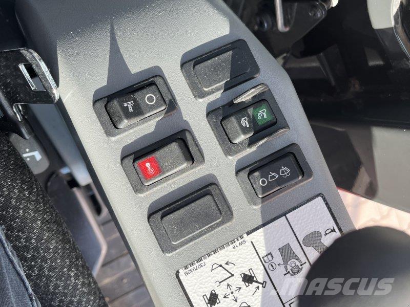 Bobcat E88 Колёсные экскаваторы