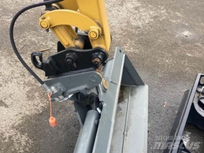 CAT 301.8-05A Мини-экскаваторы