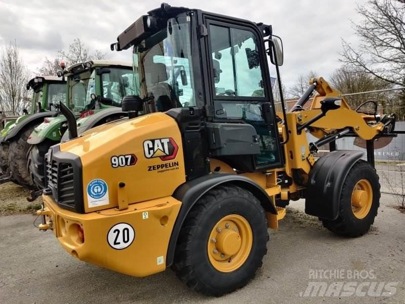 CAT 907 Фронтальные погрузчики