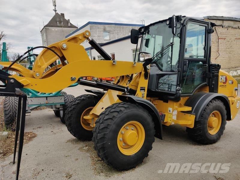 CAT 907 Фронтальные погрузчики