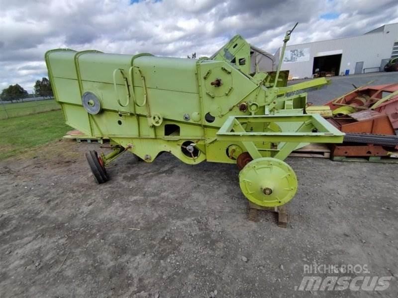 CLAAS Corsar Зерноуборочные комбайны