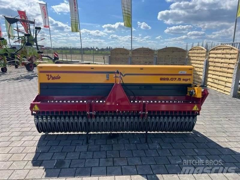  DX 229 Сеялки