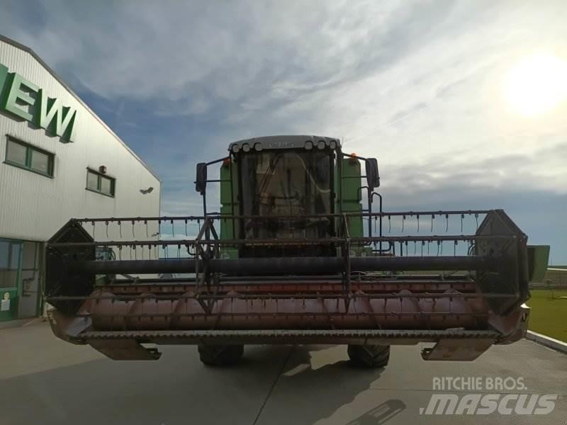 Fendt 5180 Зерноуборочные комбайны
