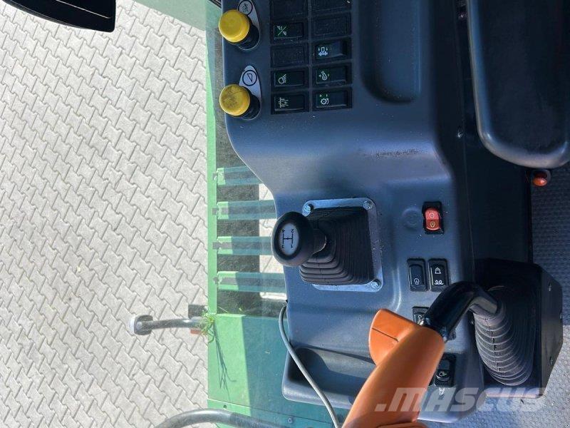 Fendt 5250 L Зерноуборочные комбайны