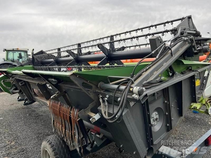 Fendt 6335 C Зерноуборочные комбайны