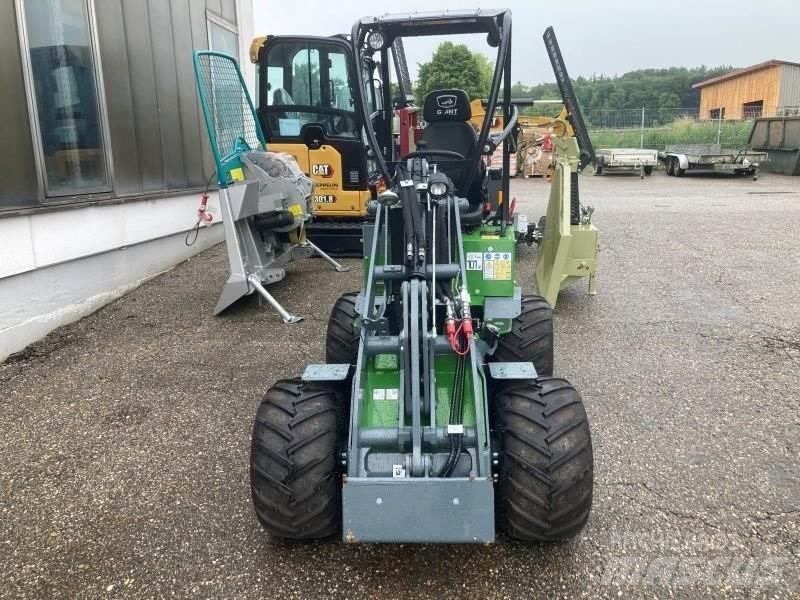 GiANT G1200 Мини-погрузчики