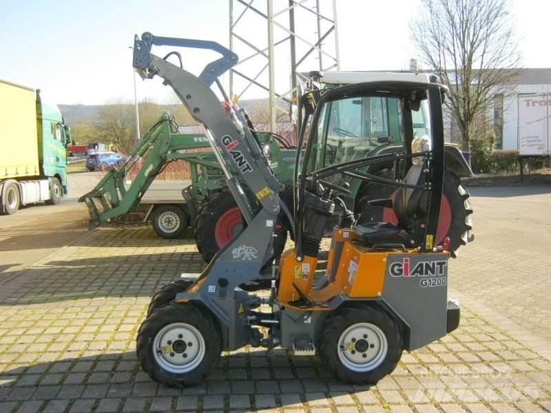 GiANT G1200 Мини-погрузчики