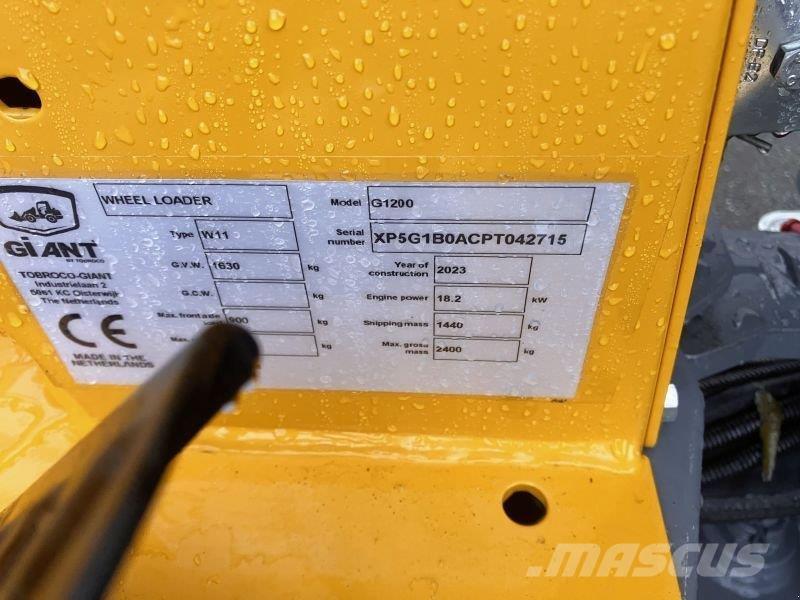 GiANT G1200 Мини-погрузчики