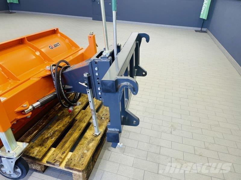 GiANT SK 180 Навесные фронтальные погрузчики
